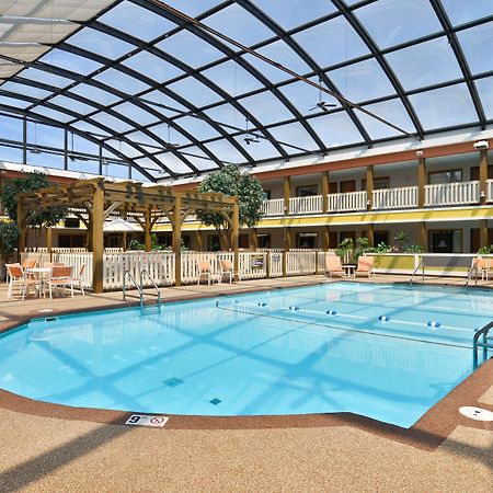 Best Western Plus Dubuque Hotel And Conference Center Εξωτερικό φωτογραφία