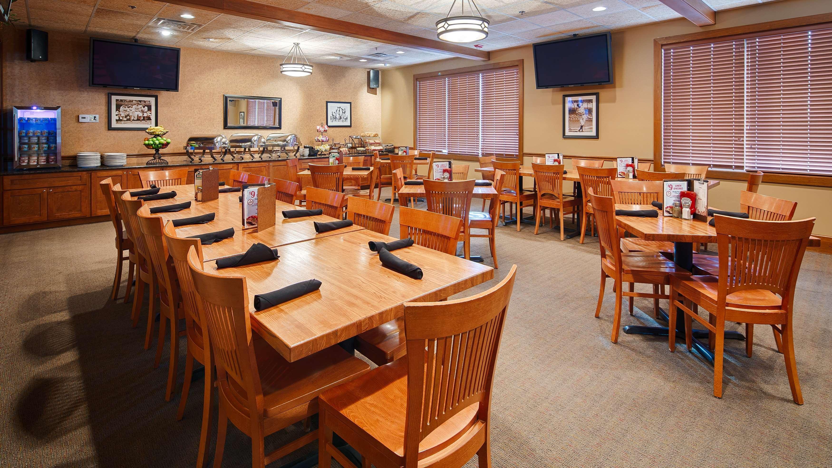 Best Western Plus Dubuque Hotel And Conference Center Εξωτερικό φωτογραφία