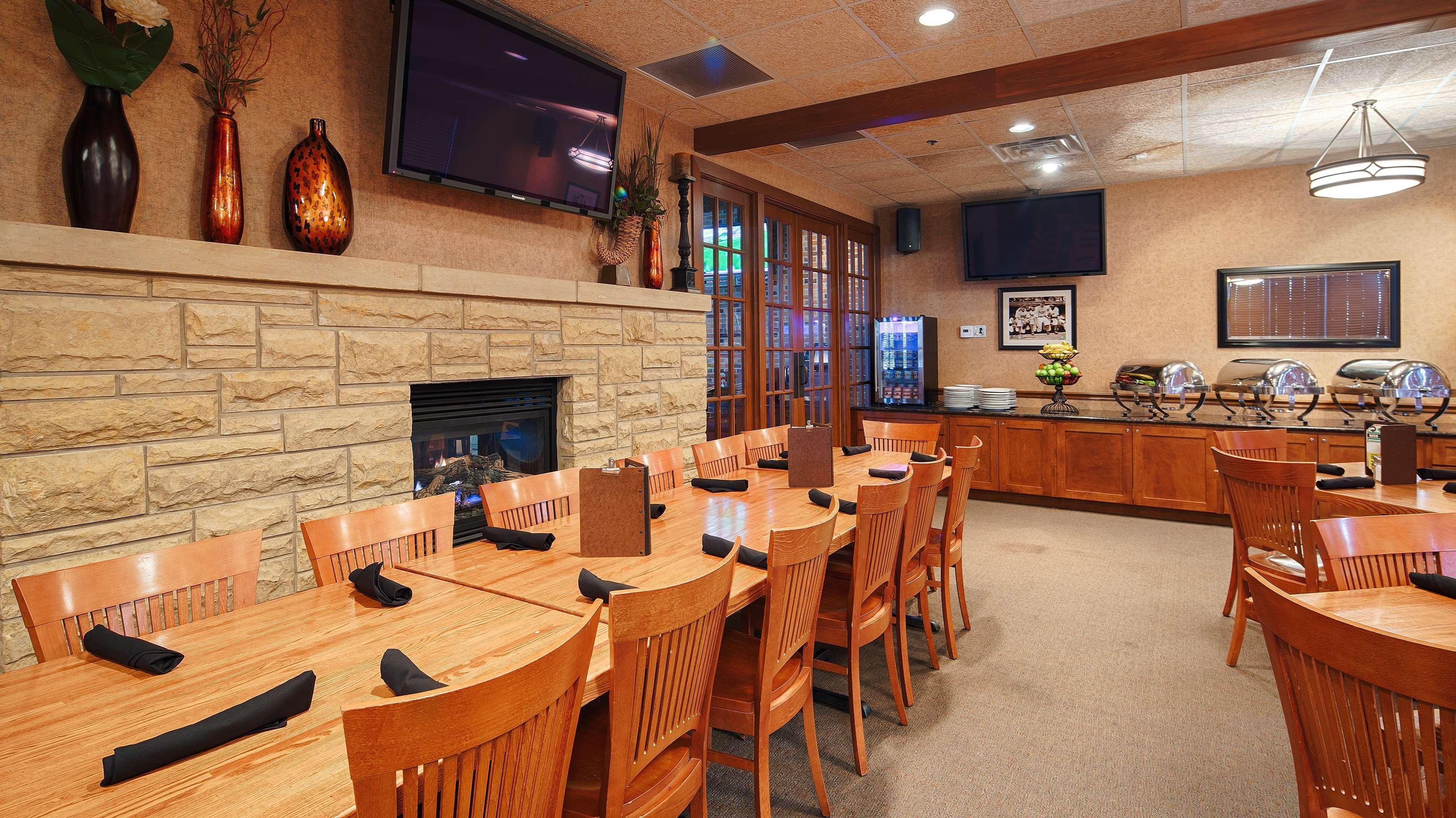 Best Western Plus Dubuque Hotel And Conference Center Εξωτερικό φωτογραφία