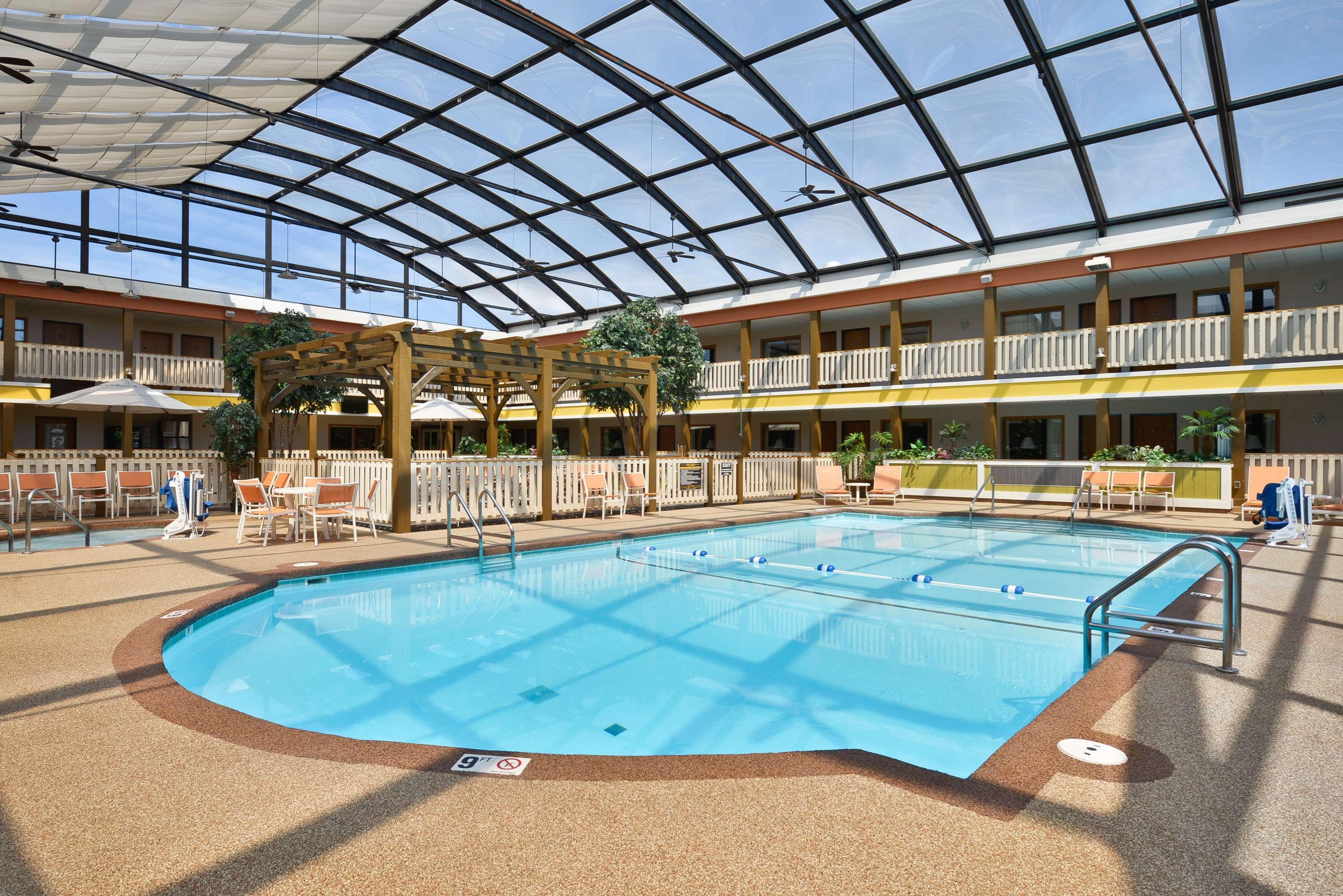 Best Western Plus Dubuque Hotel And Conference Center Εξωτερικό φωτογραφία