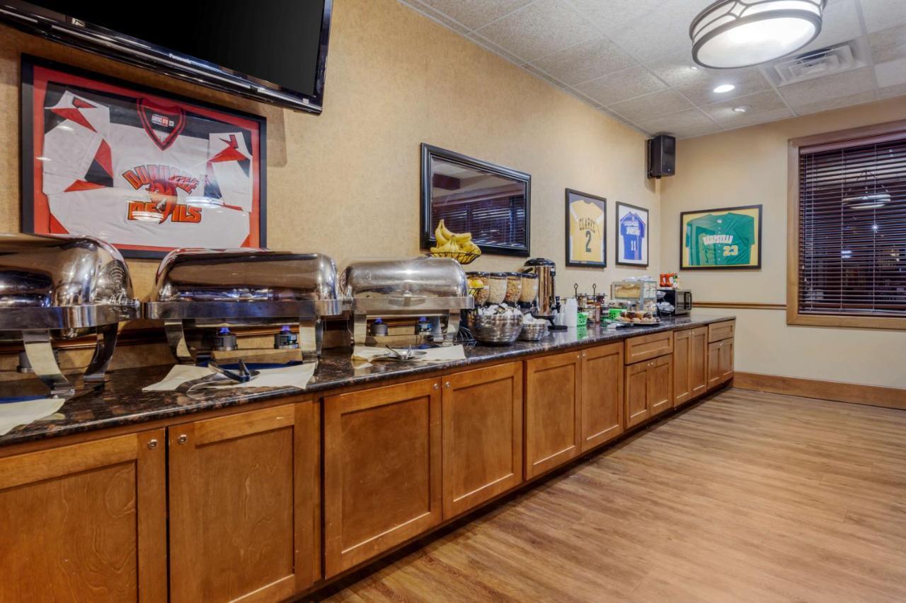 Best Western Plus Dubuque Hotel And Conference Center Εξωτερικό φωτογραφία