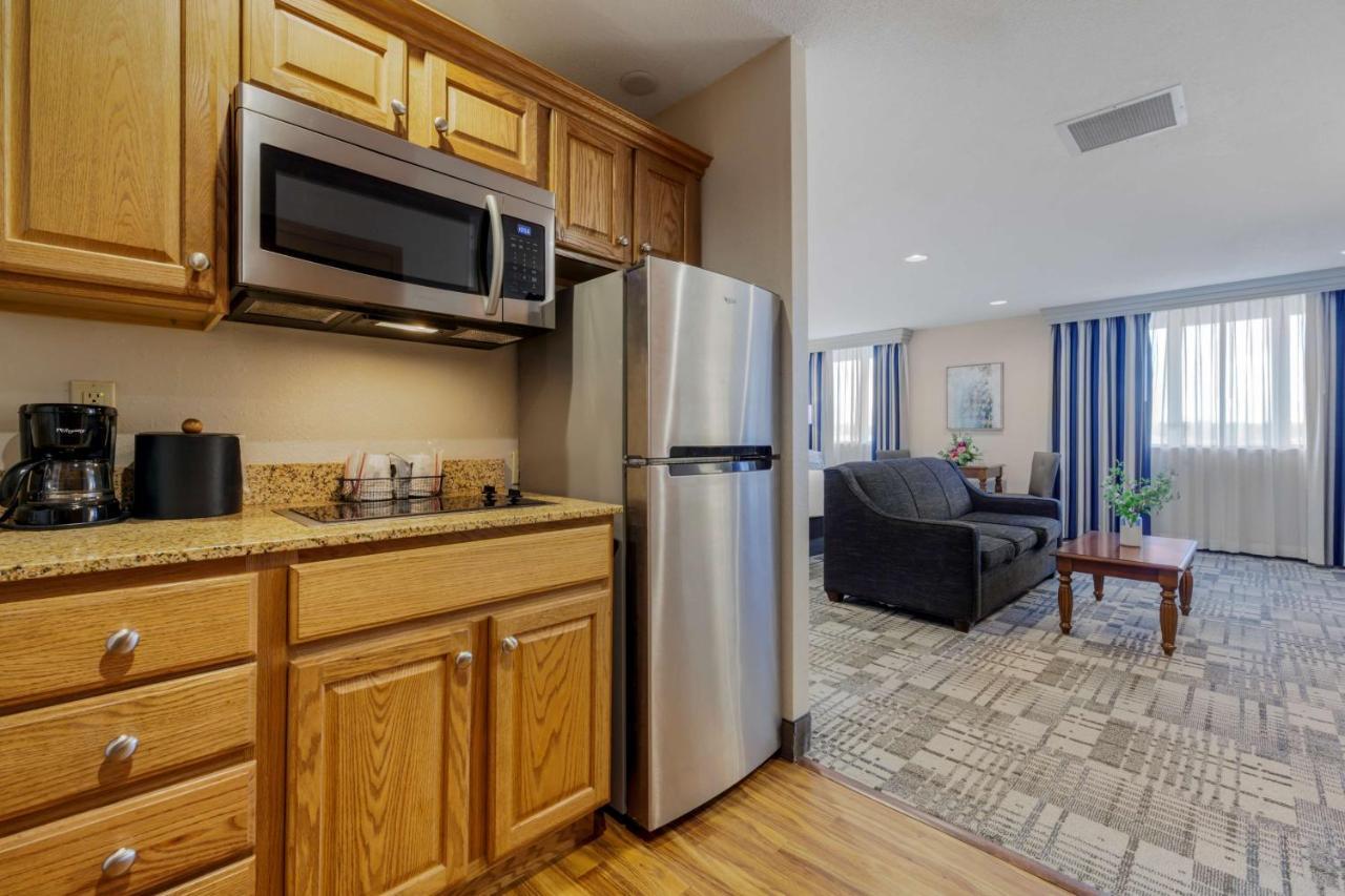 Best Western Plus Dubuque Hotel And Conference Center Εξωτερικό φωτογραφία