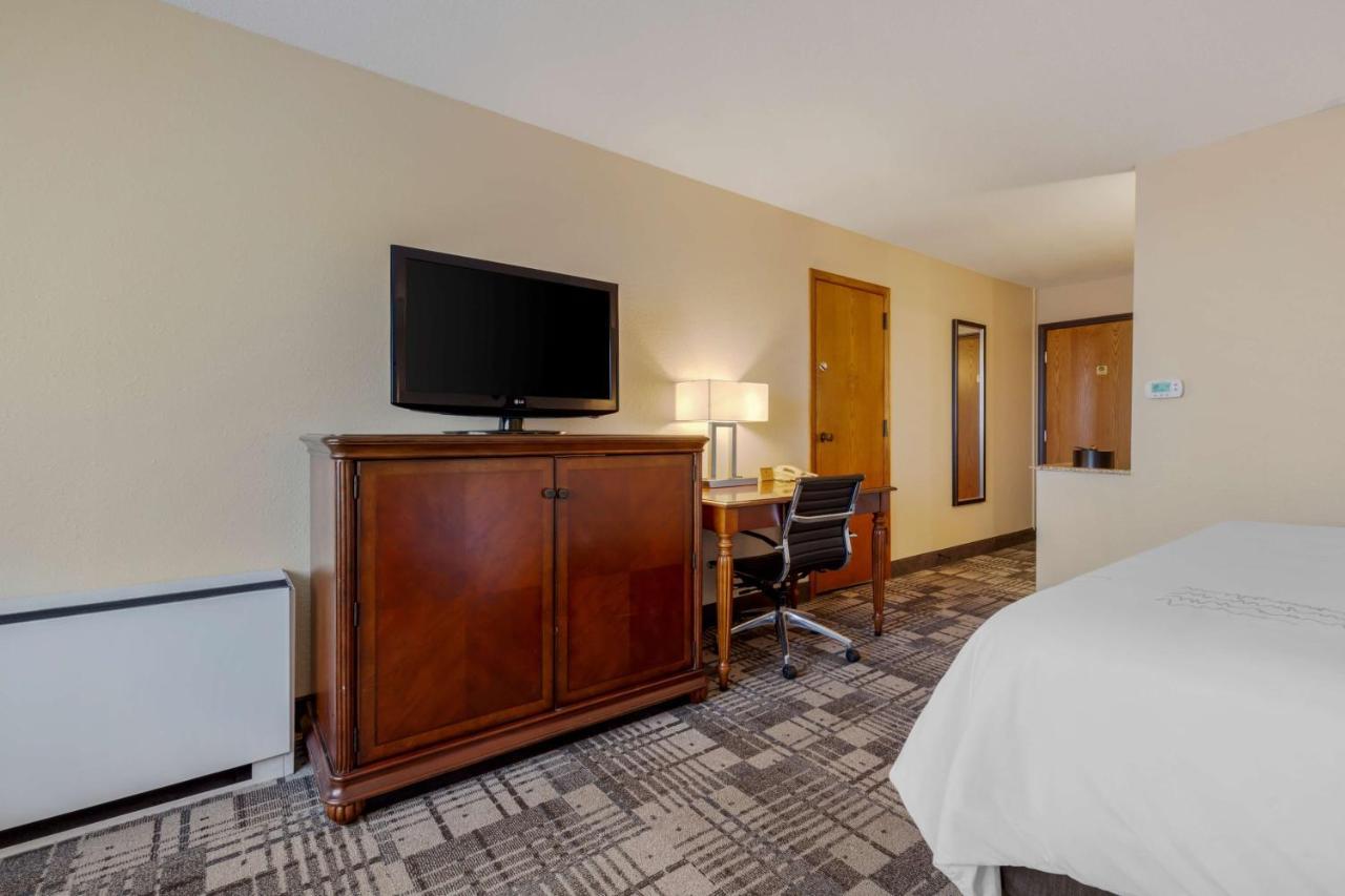 Best Western Plus Dubuque Hotel And Conference Center Εξωτερικό φωτογραφία