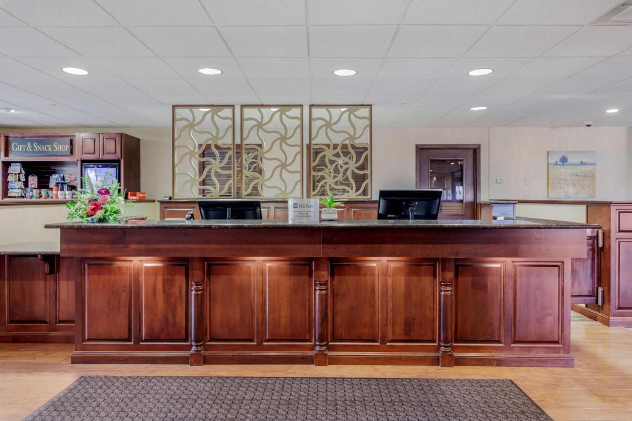 Best Western Plus Dubuque Hotel And Conference Center Εξωτερικό φωτογραφία