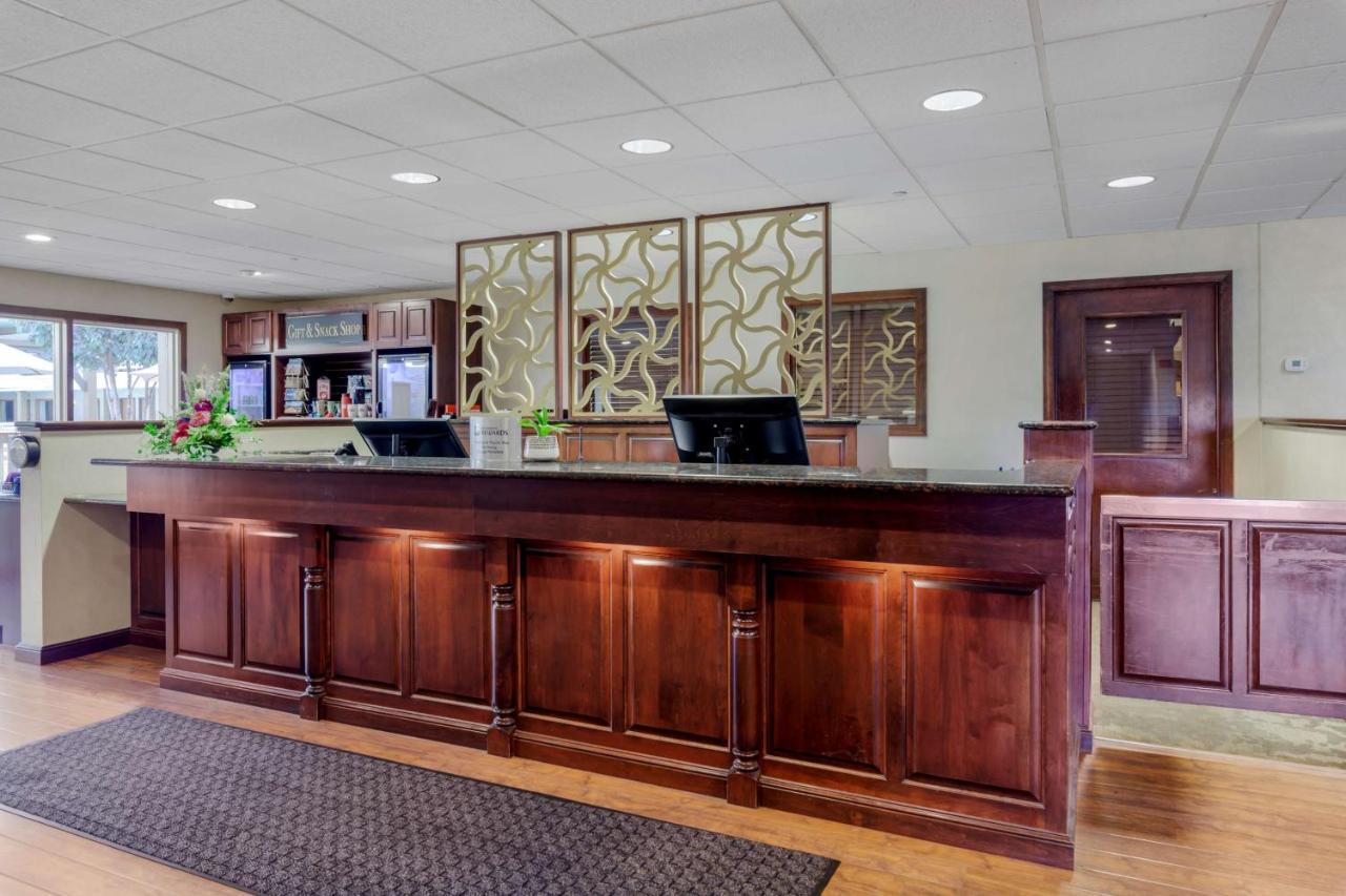Best Western Plus Dubuque Hotel And Conference Center Εξωτερικό φωτογραφία