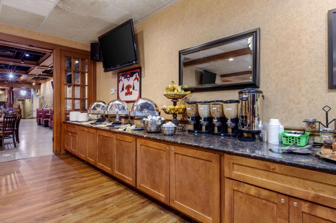 Best Western Plus Dubuque Hotel And Conference Center Εξωτερικό φωτογραφία