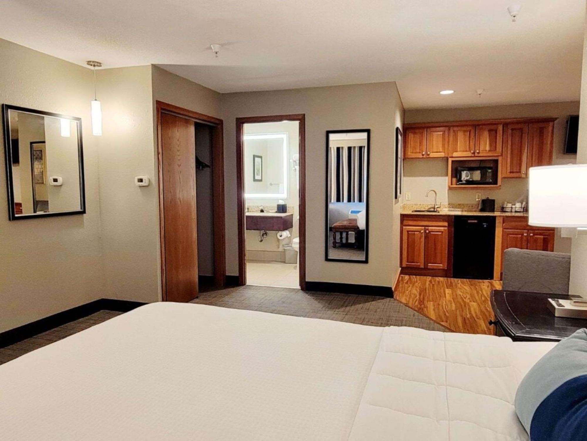 Best Western Plus Dubuque Hotel And Conference Center Εξωτερικό φωτογραφία