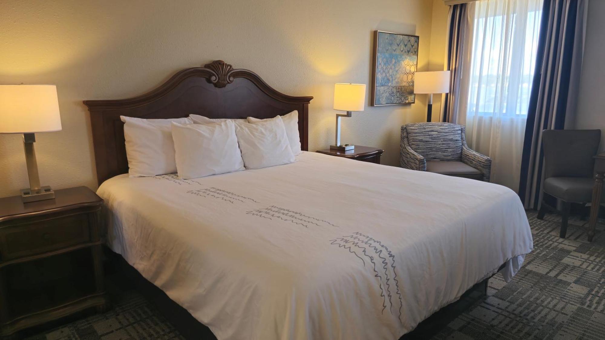 Best Western Plus Dubuque Hotel And Conference Center Εξωτερικό φωτογραφία