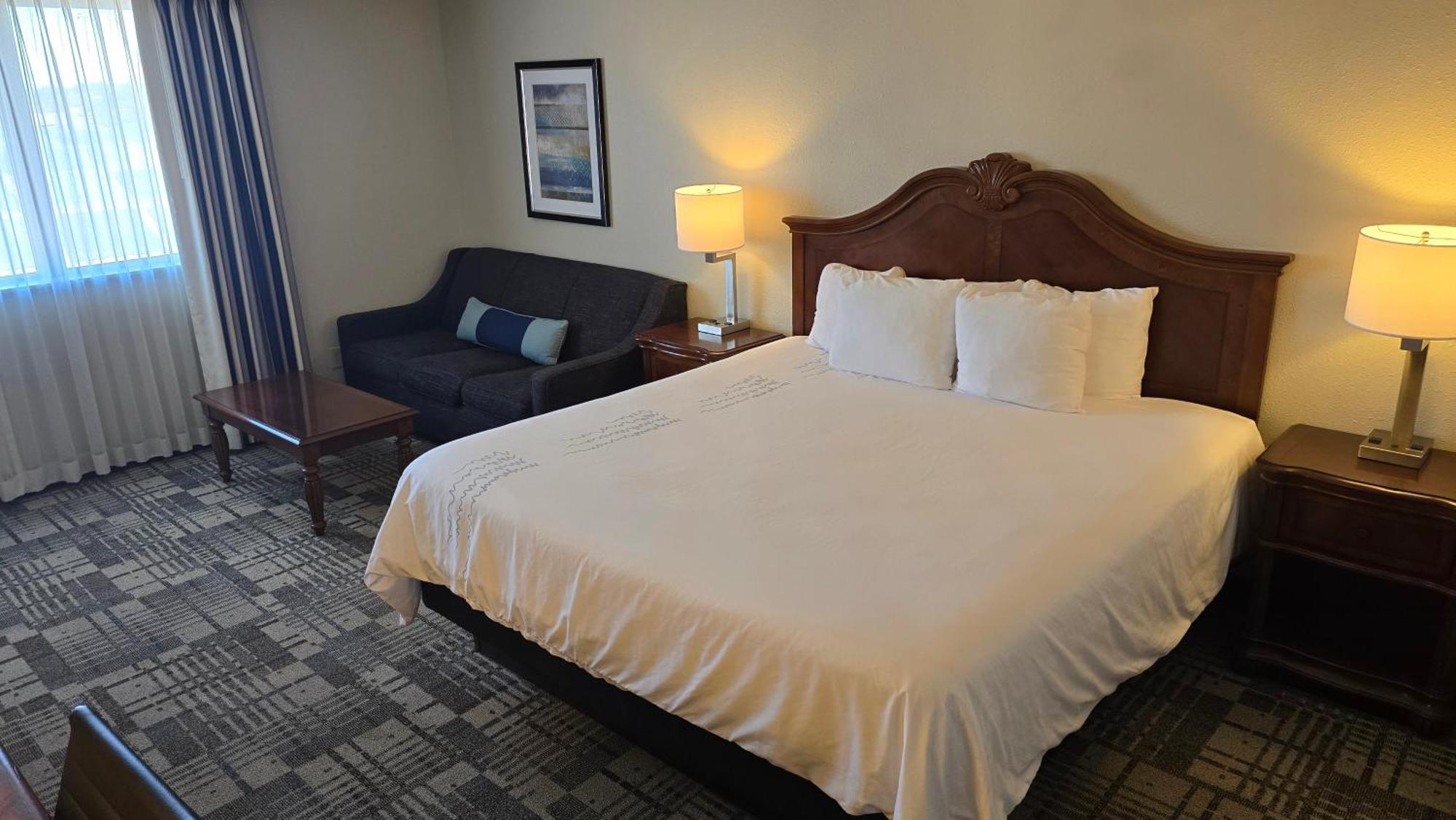 Best Western Plus Dubuque Hotel And Conference Center Εξωτερικό φωτογραφία